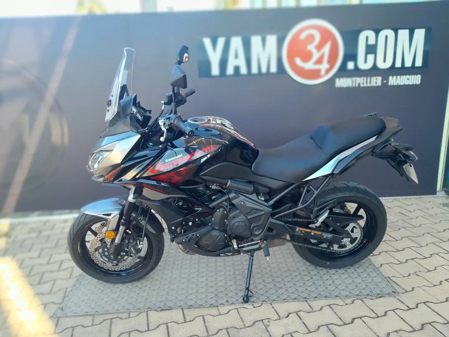 Kawasaki Versys 650 Zwart - 1