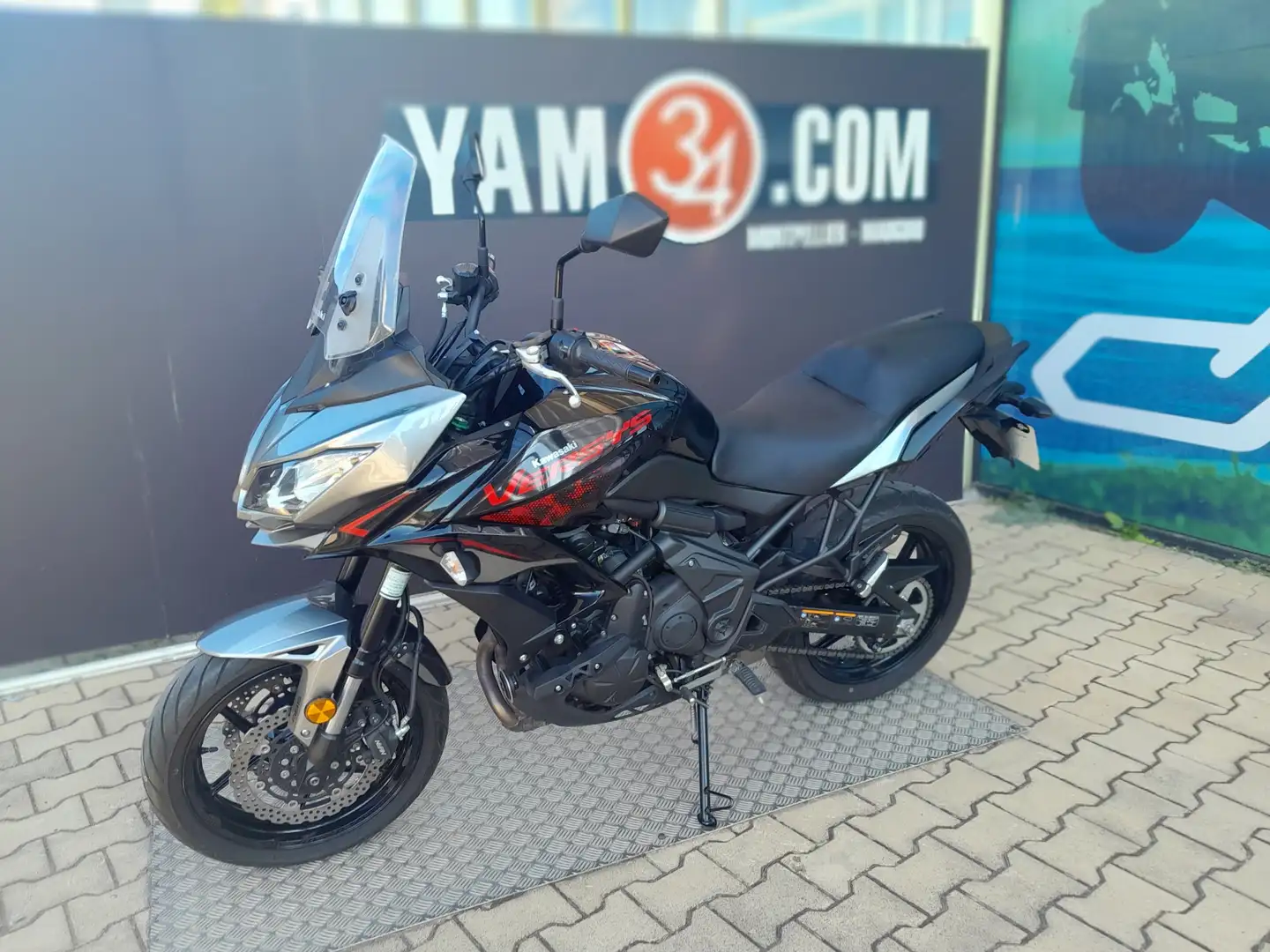 Kawasaki Versys 650 Zwart - 2