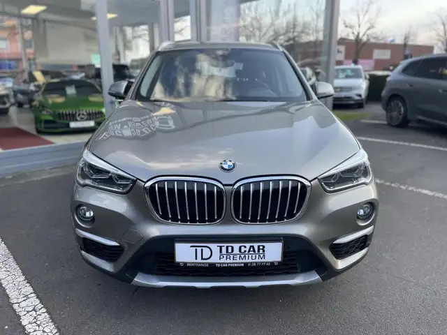 BMW X1 view 2