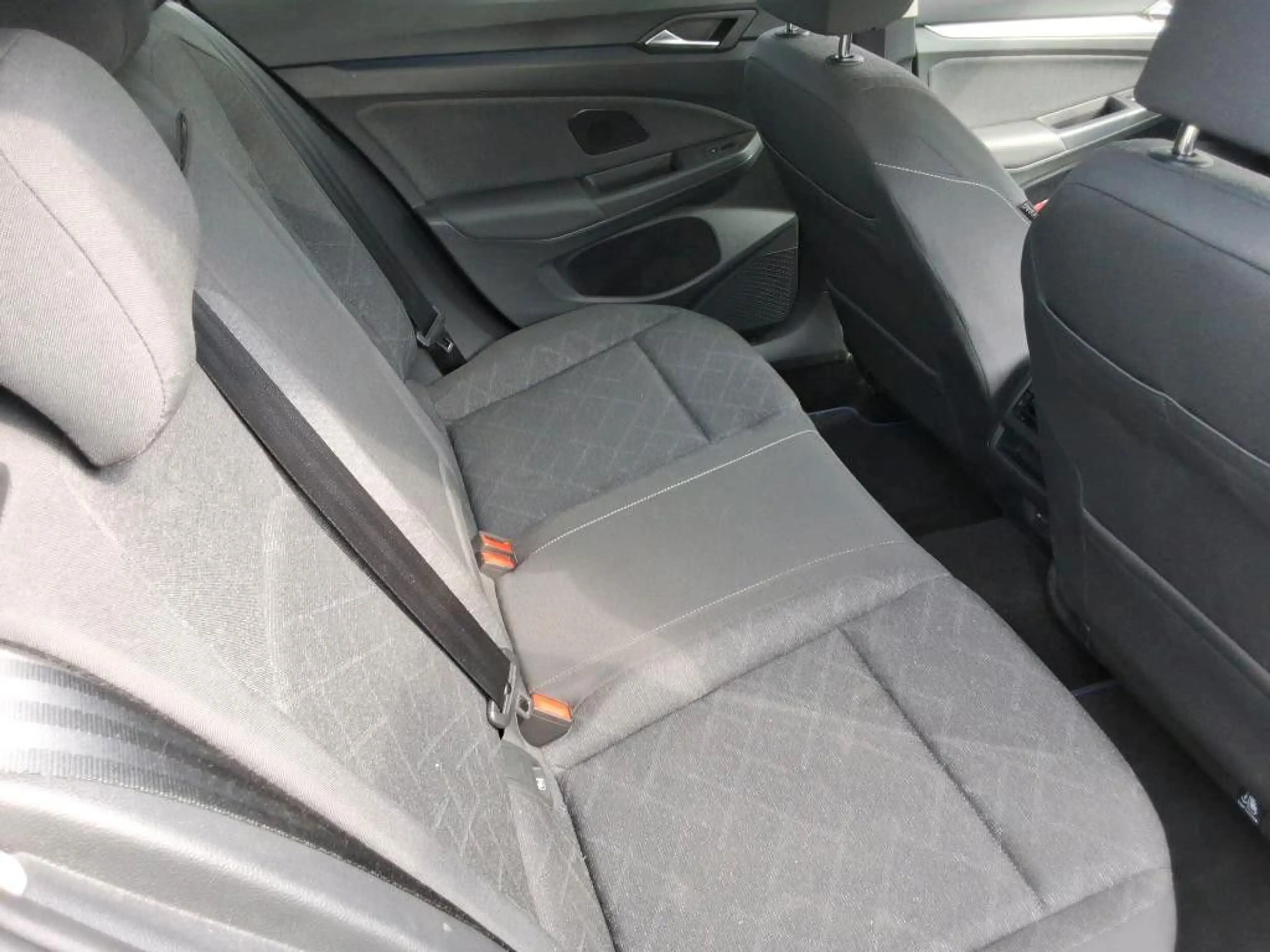 Volkswagen Golf VIII Variant Life 2.0TDI DSG Navi AHK SHZ — photo 7