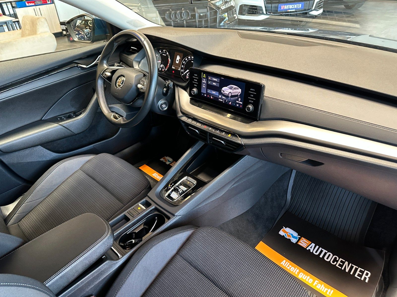 Skoda Octavia Lim. *LED*NAVI*AHK*Standh* — photo 11
