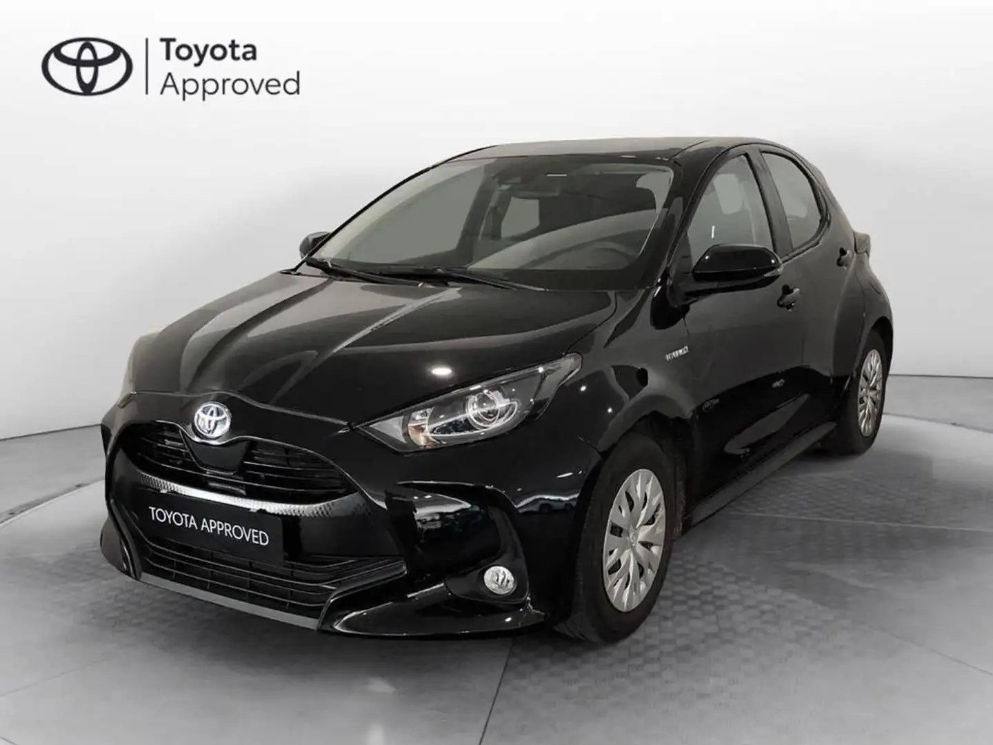 Toyota Yaris 1.5 hybrid Active Nero - 1