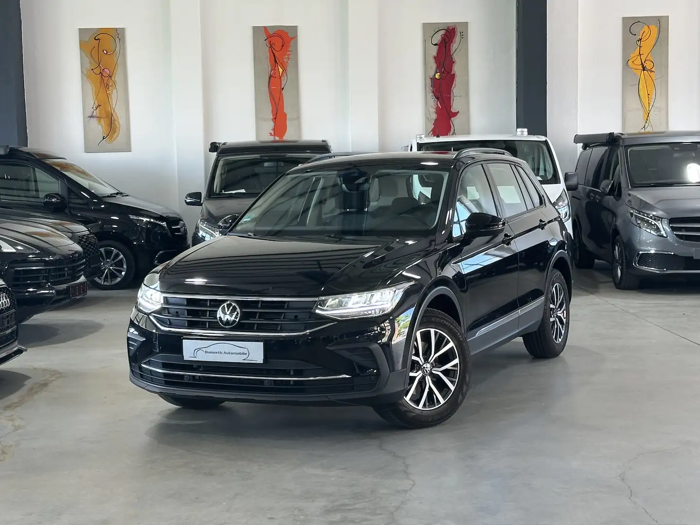 Volkswagen Tiguan Life 1.5TSI/LED/NAV/ACC/PDC/WiPak/CarPlay Schwarz - 1