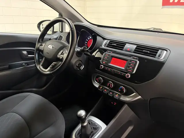Kia Rio view 17