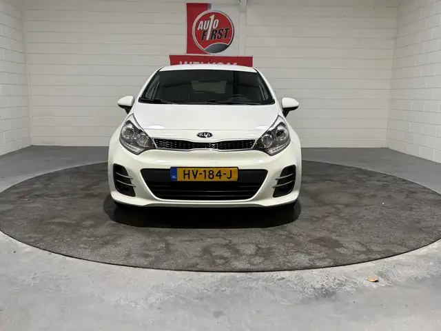 Kia Rio view 7