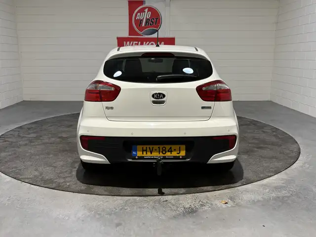 Kia Rio view 8