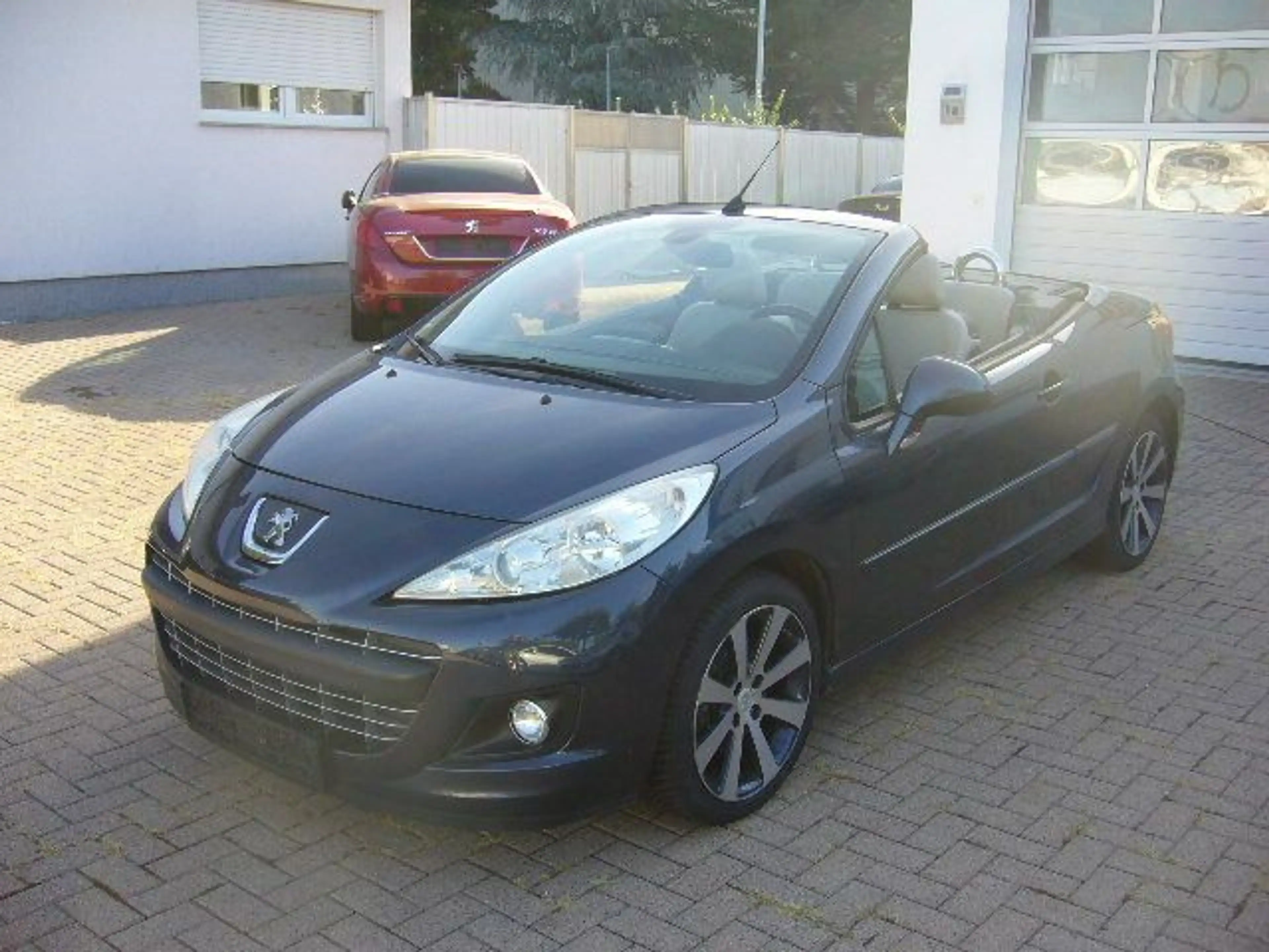Peugeot 207 CC 1,6TPH *Final Edition*Navi*Leder — photo 3