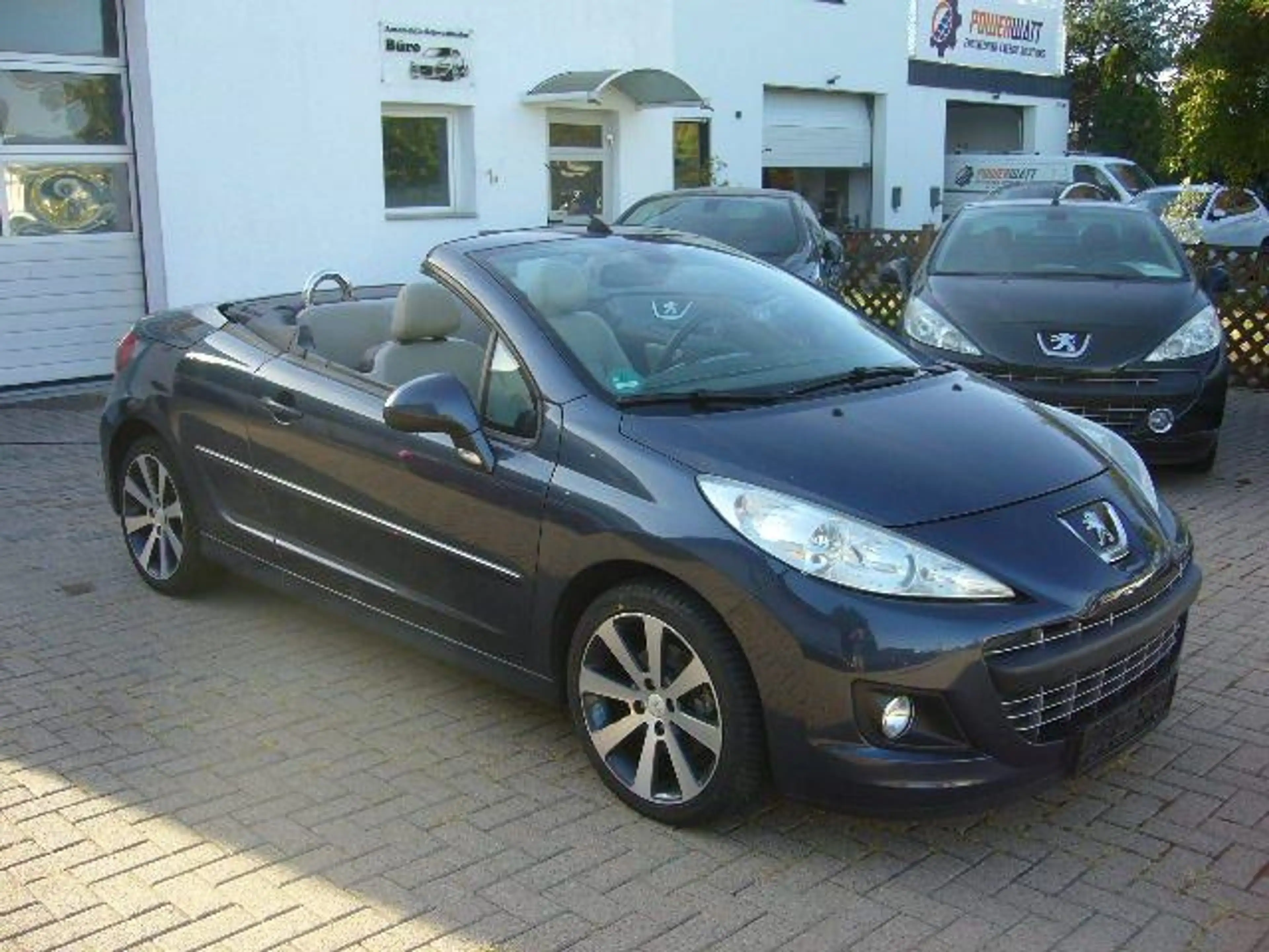 Peugeot 207 CC 1,6TPH *Final Edition*Navi*Leder