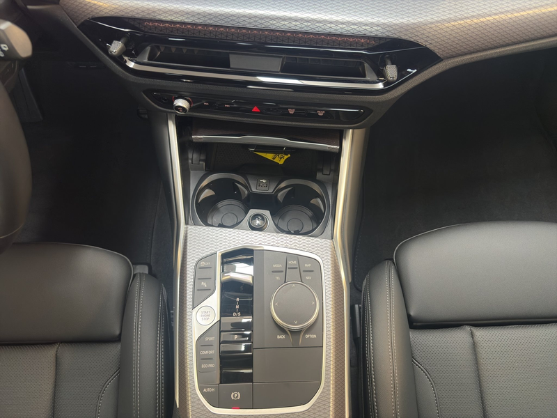BMW 320 d xDrive Touring MSport NP 69780,- HiFi ACC — photo 14