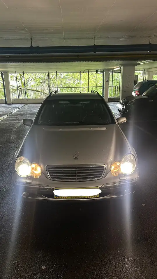 Mercedes-Benz C 320