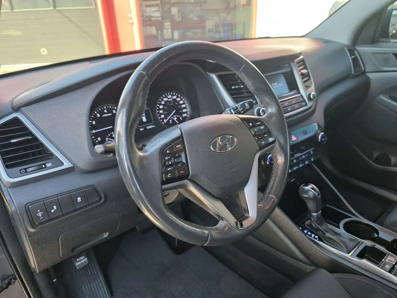 Hyundai TUCSON снимка Hyundai TUCSON