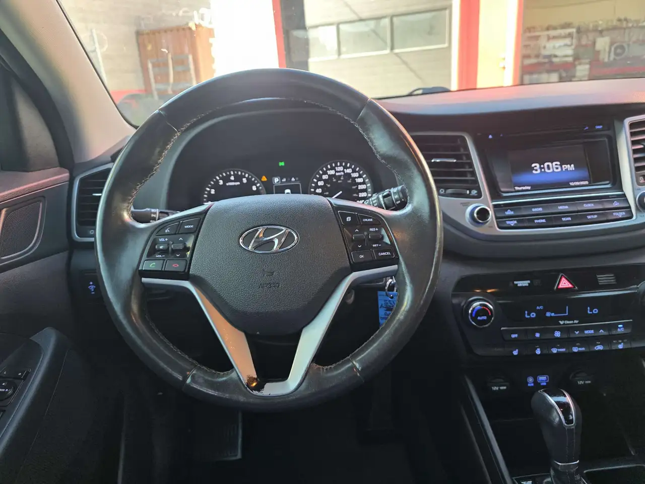 Hyundai TUCSON снимка Hyundai TUCSON