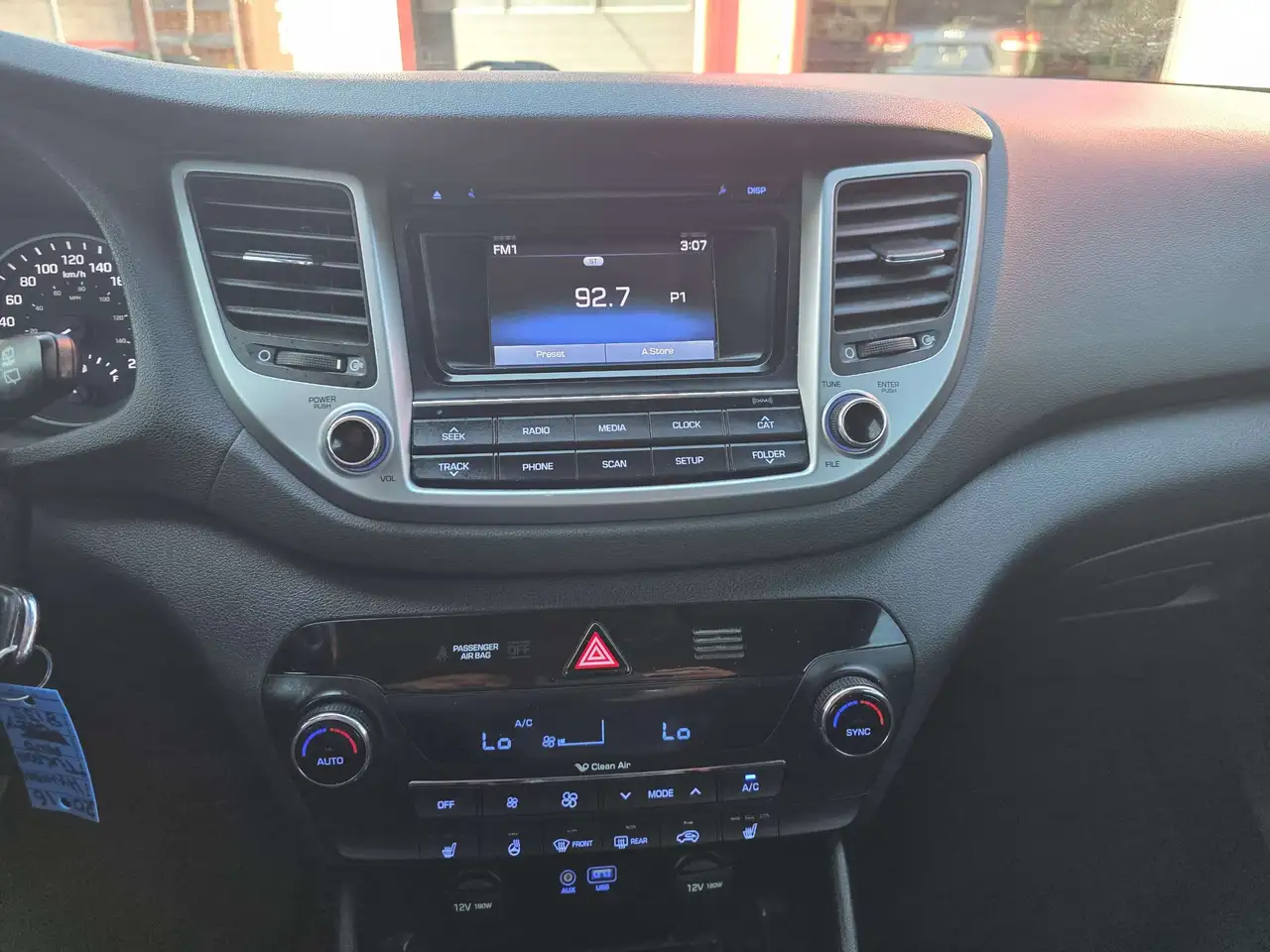 Hyundai TUCSON снимка Hyundai TUCSON