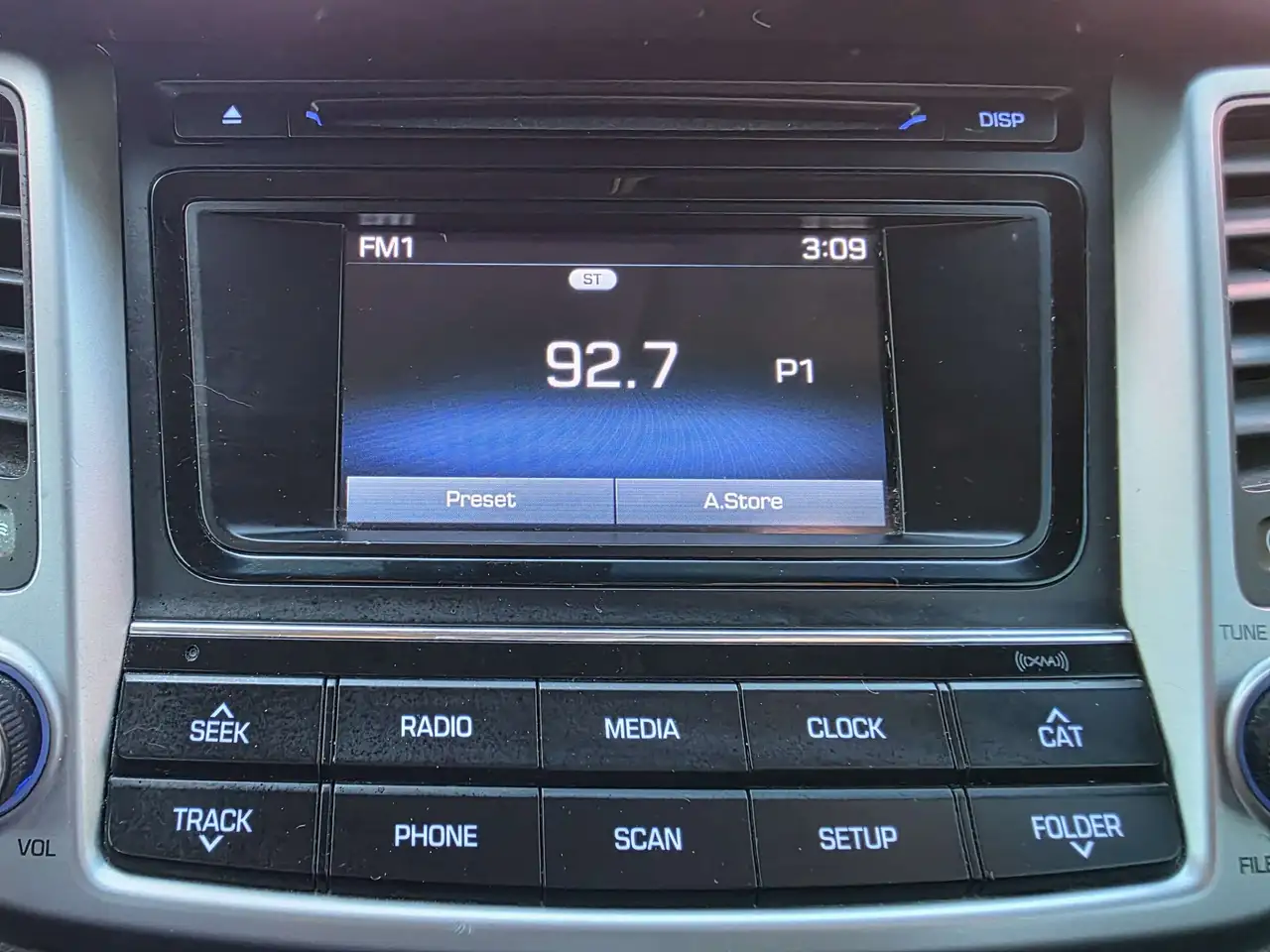 Hyundai TUCSON снимка Hyundai TUCSON