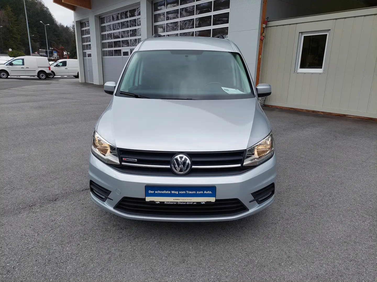 Volkswagen Caddy Maxi Trendline 4Motion TDI 7 Sitz Silber - 1