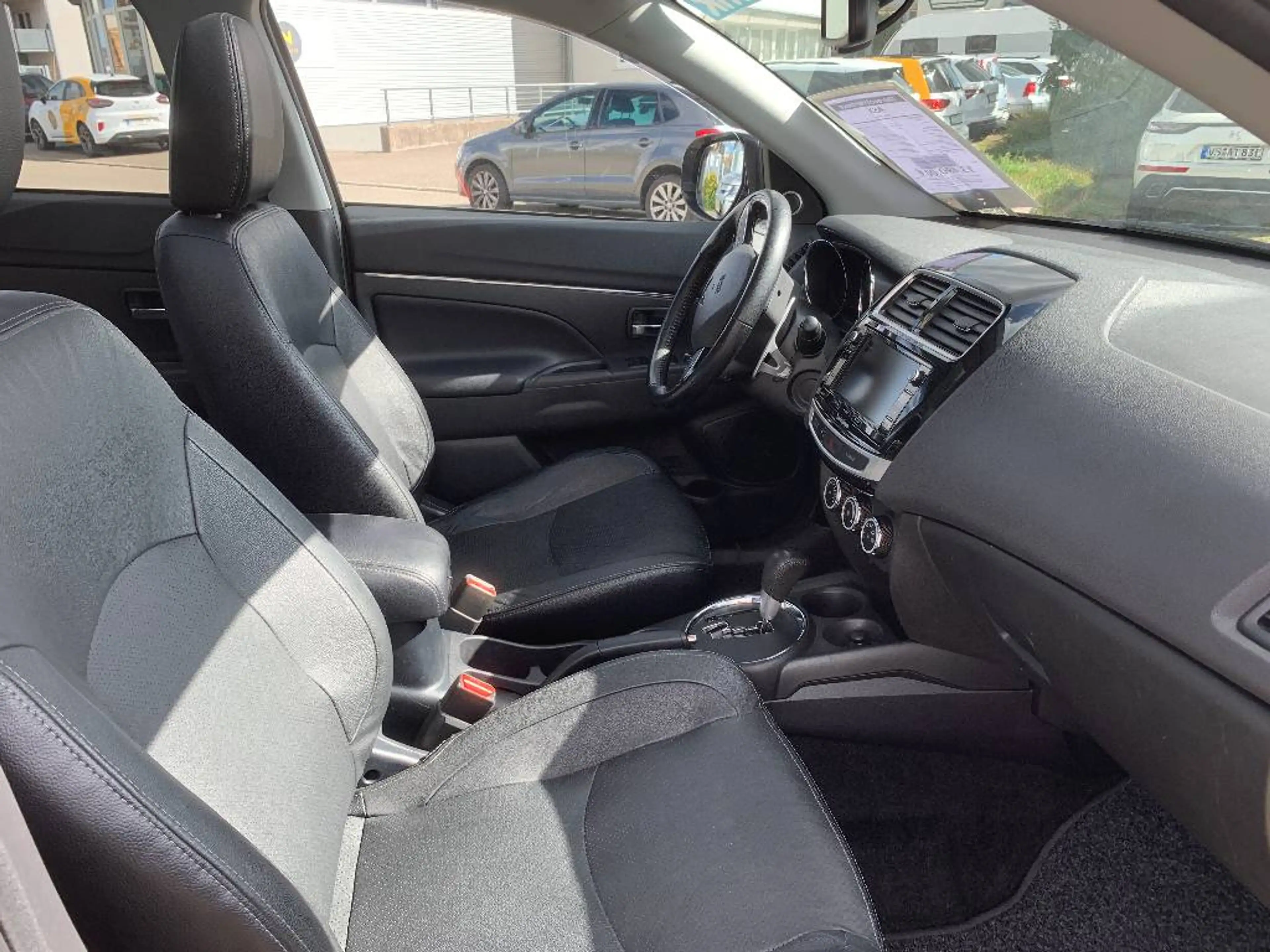 Mitsubishi ASX TOP 2.2 DI-D 4WD — photo 15