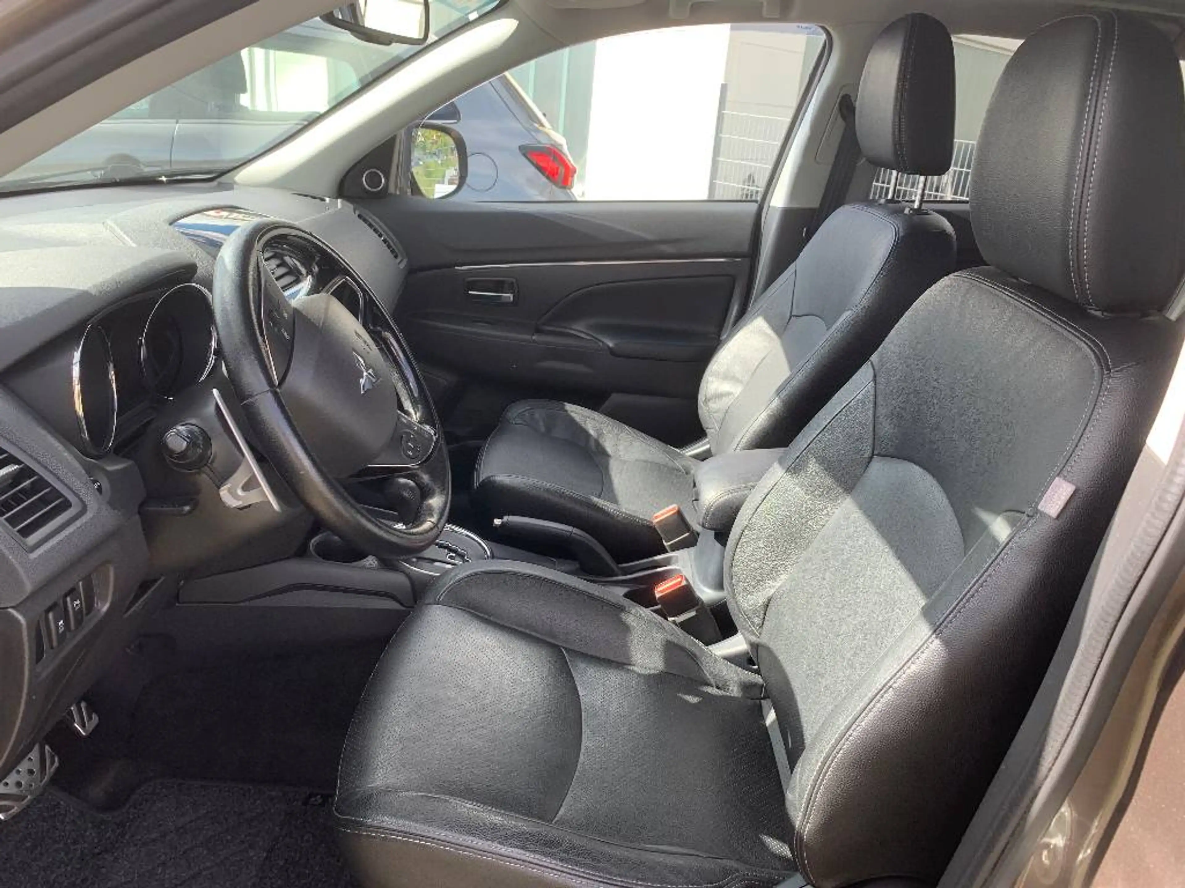 Mitsubishi ASX TOP 2.2 DI-D 4WD — photo 8
