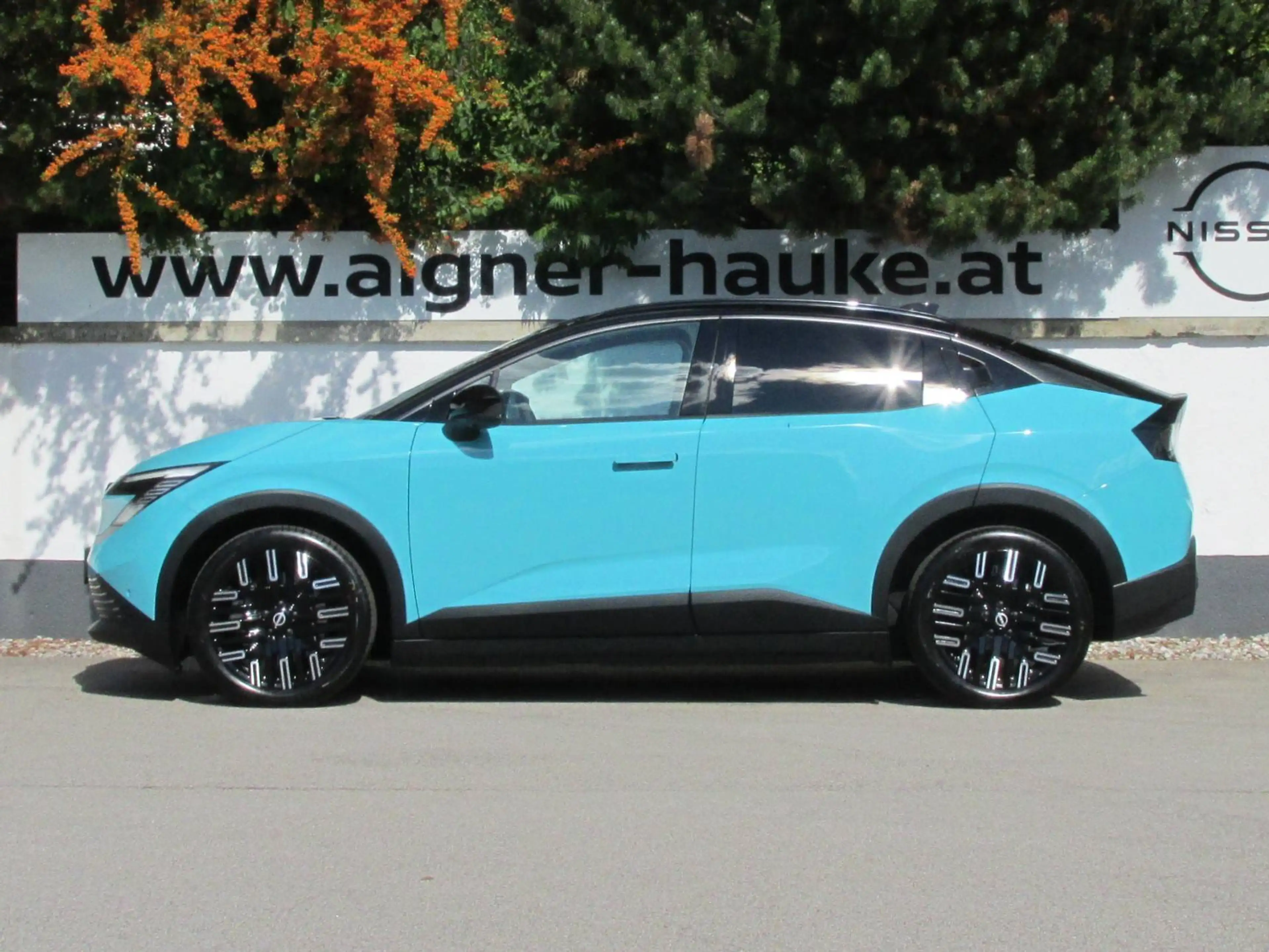 Nissan Leaf Evolve 2-tone 75kWh MY26 — photo 3