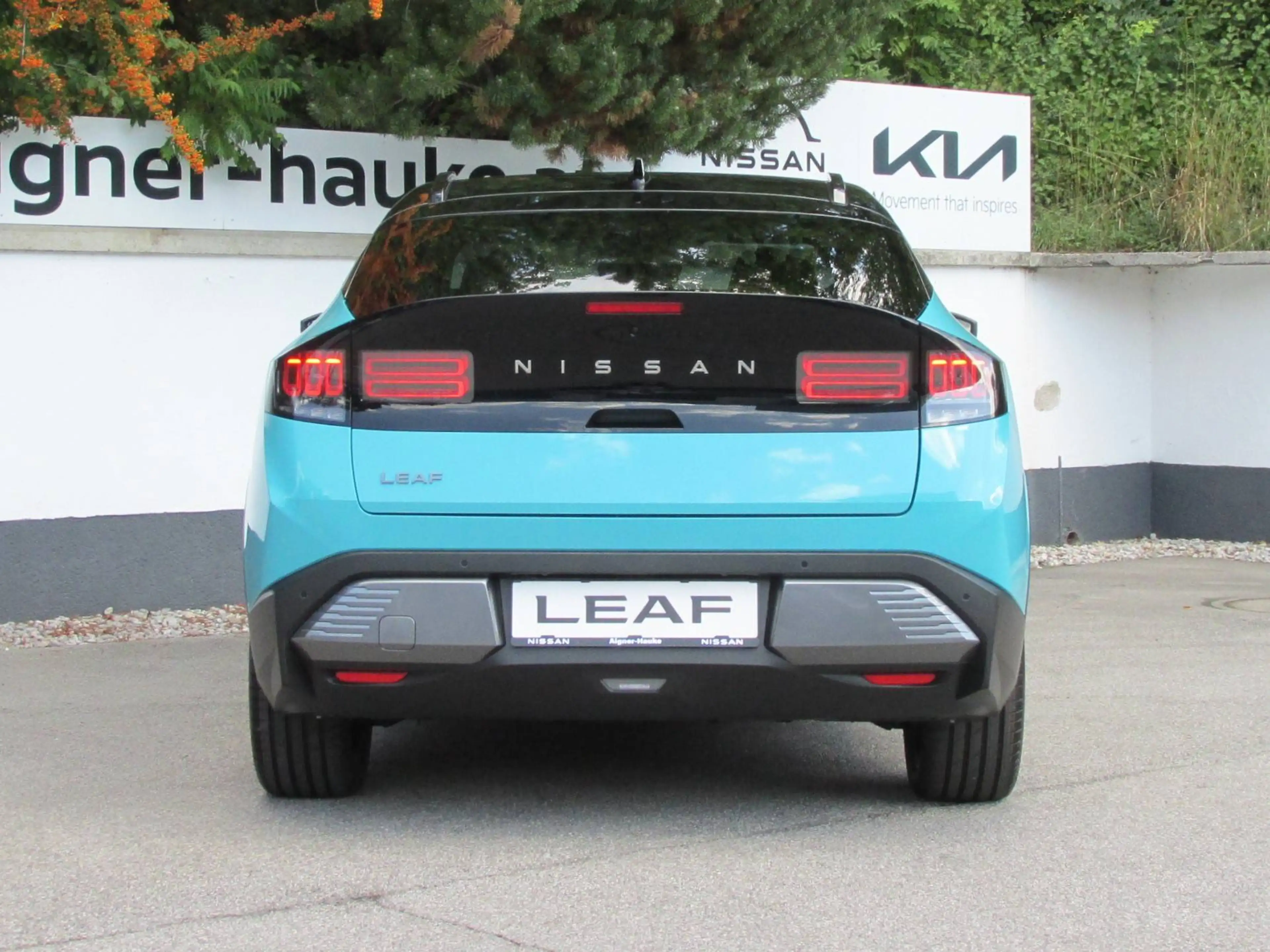 Nissan Leaf Evolve 2-tone 75kWh MY26 — photo 4
