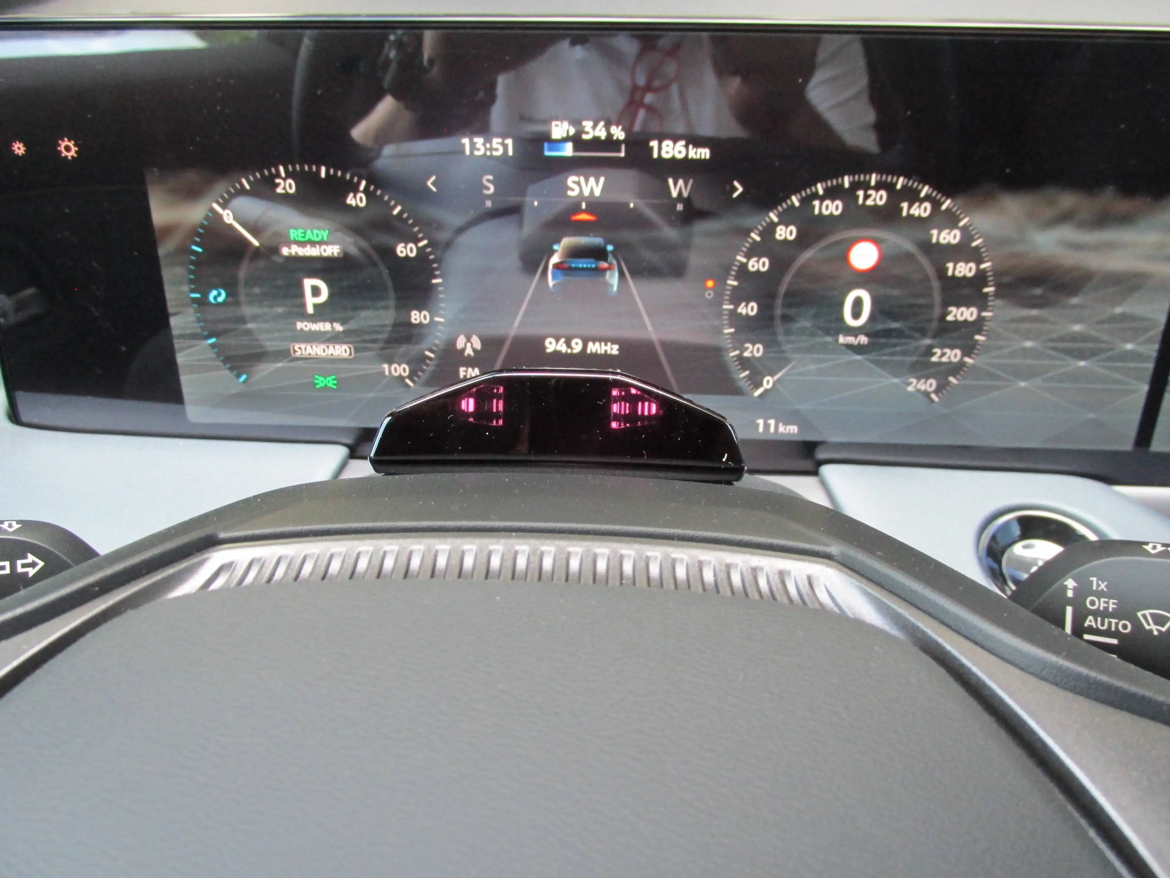 Nissan Leaf Evolve 2-tone 75kWh MY26 — photo 9