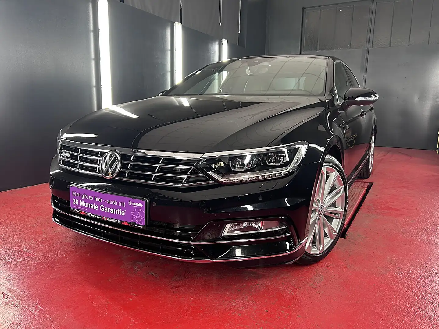 Volkswagen Passat Highline *R-Line *Limousine *Panorama *1.Besitz Schwarz - 1
