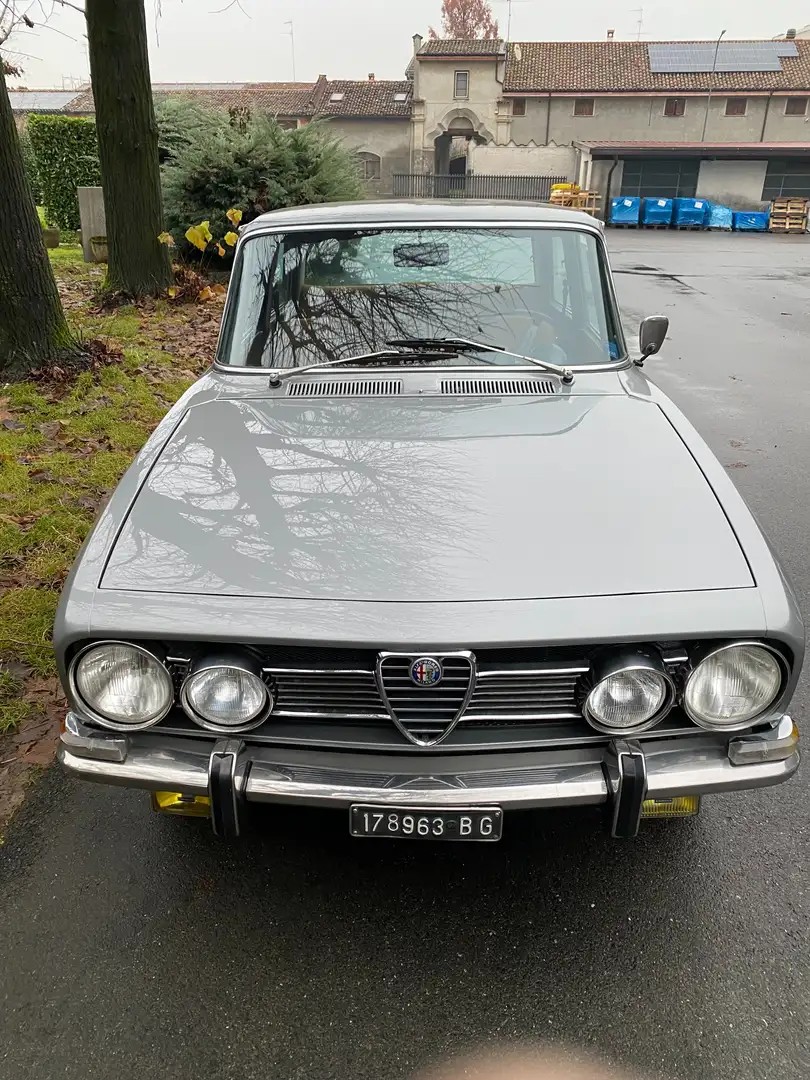 Alfa Romeo 1750 Grigio - 2