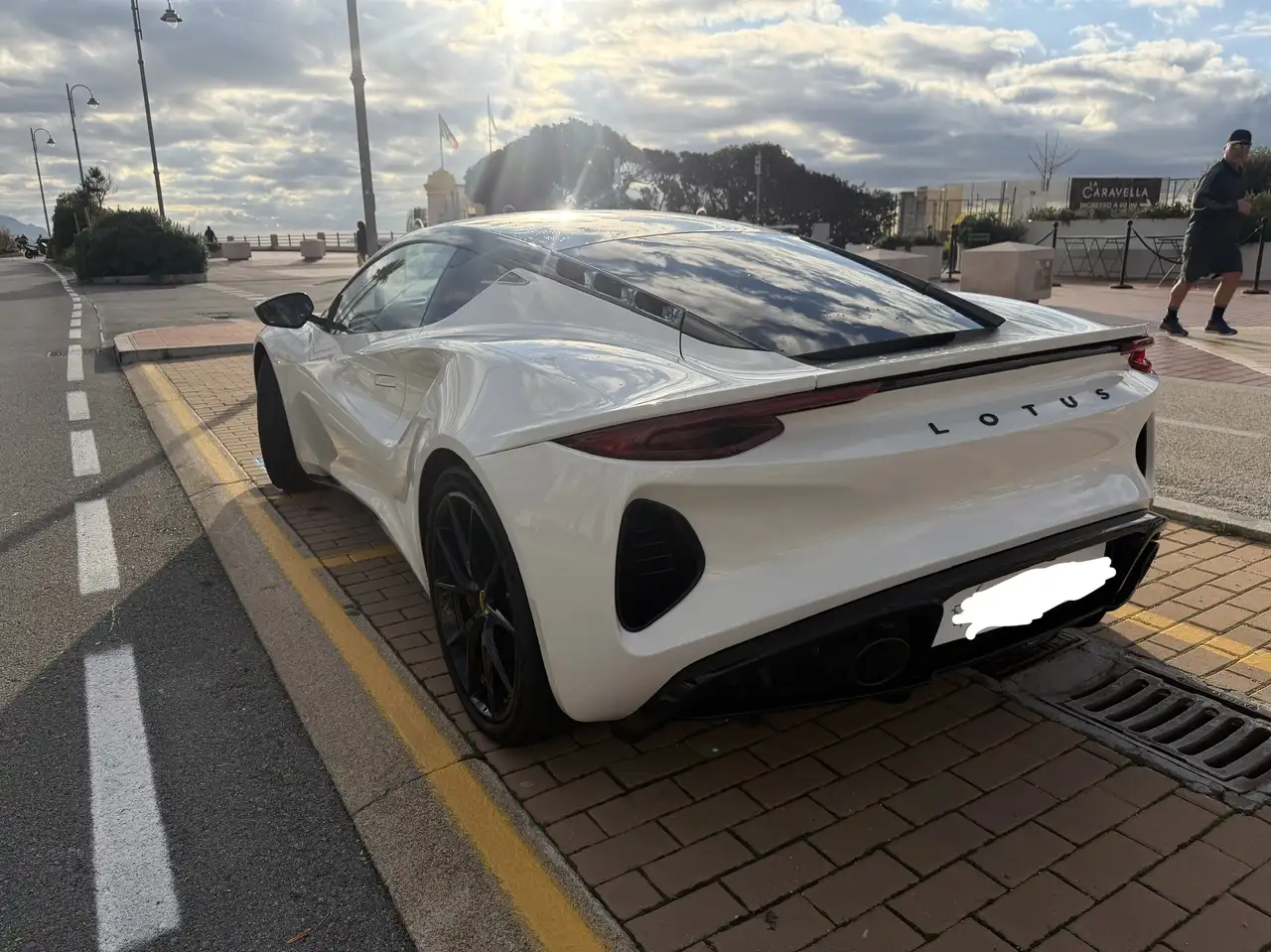 Lotus Emira 2024