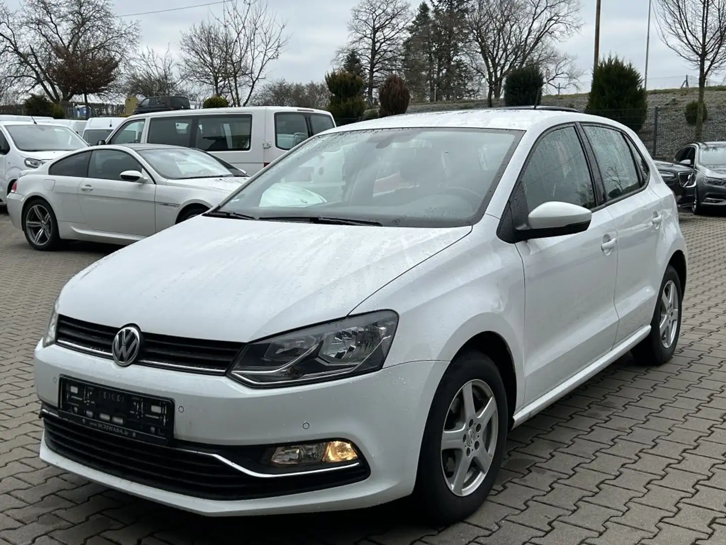Volkswagen Polo 1.0 Comfortline - 1