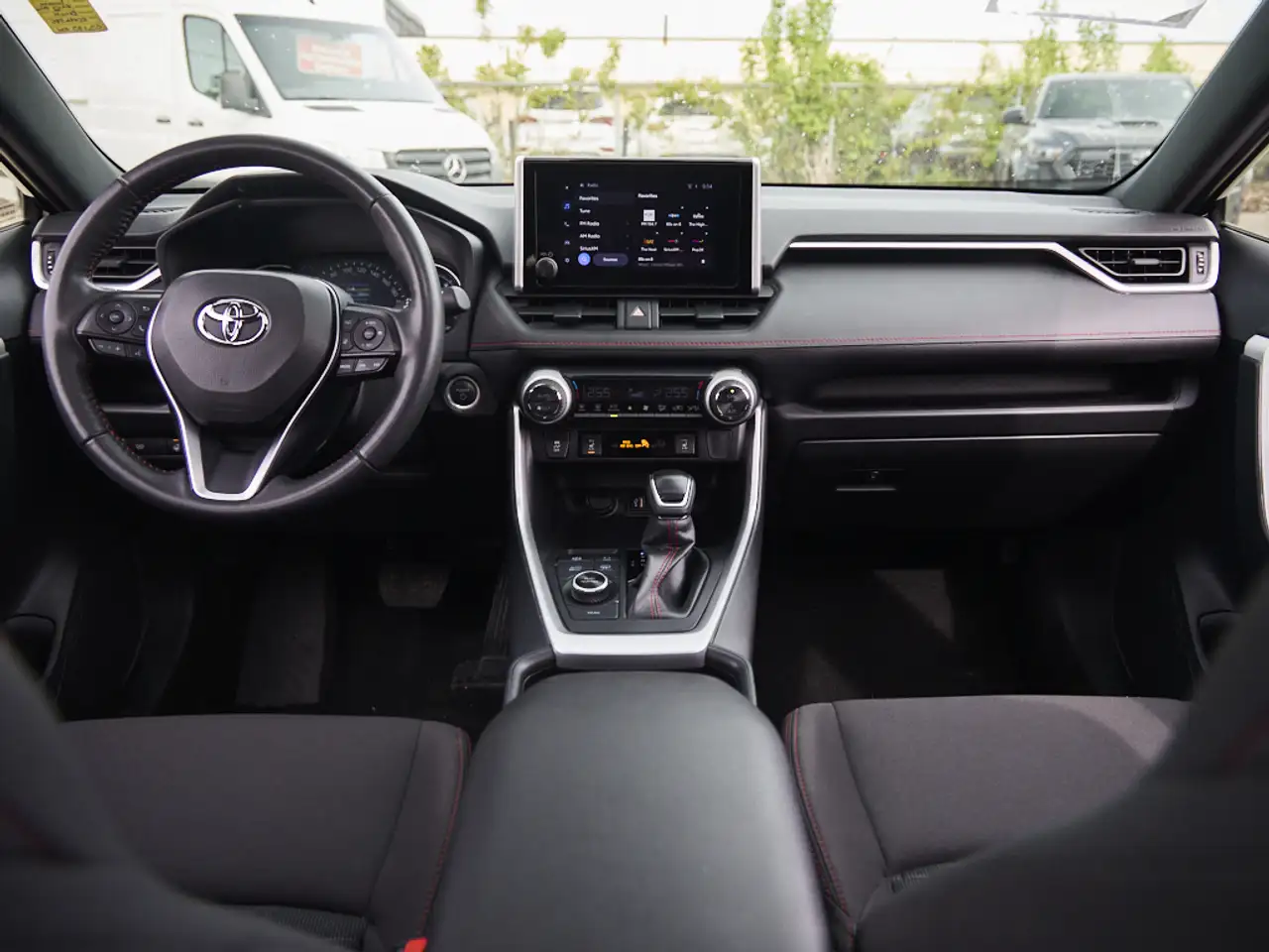 Toyota RAV 4 снимка Toyota RAV 4