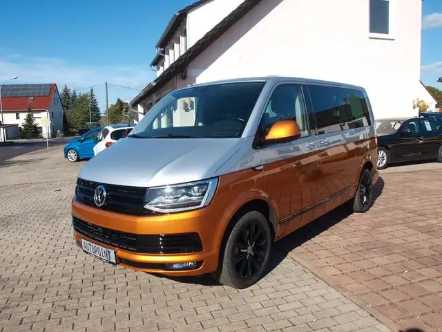 Volkswagen T6 Multivan Generation Six mit Sonderlackierung