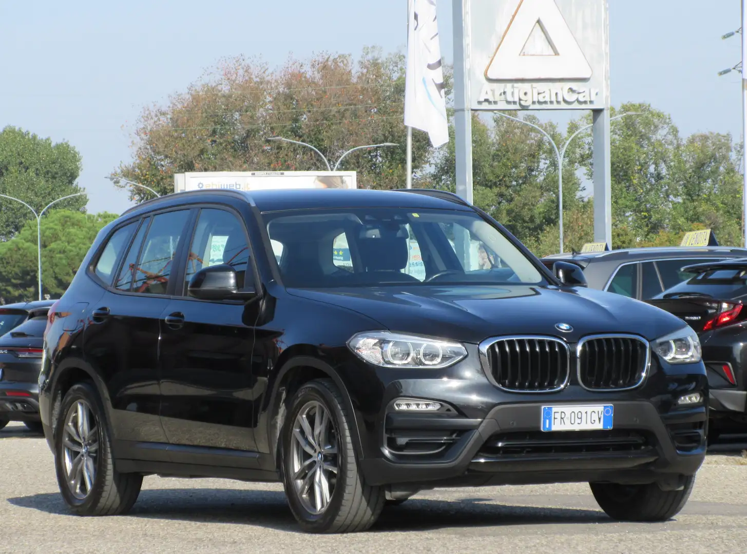 BMW X3 xDrive 20i Business Advantage Nero - 2