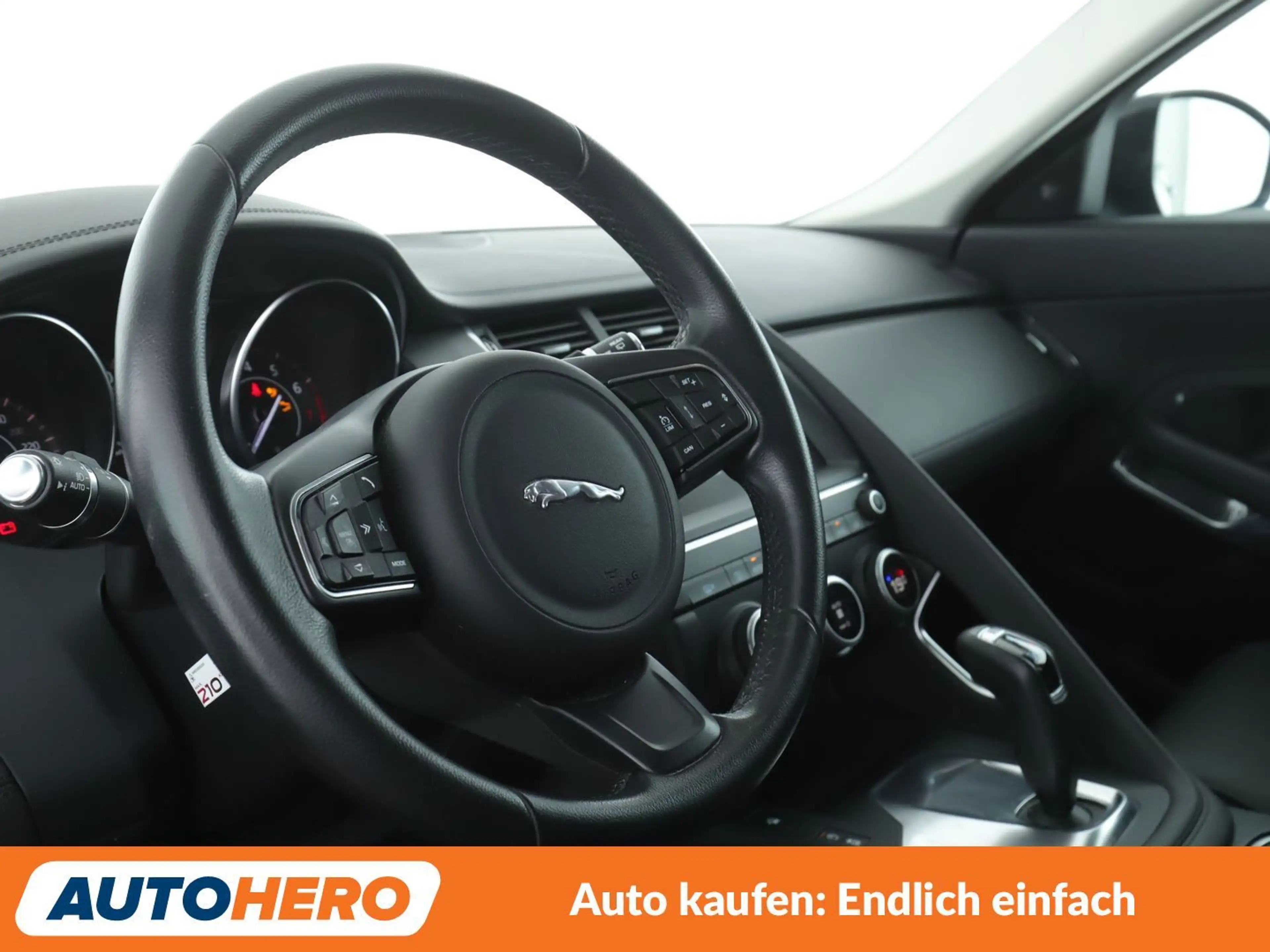 Jaguar E-Pace P250 S AWD Aut.*NAV*ACC*CAM*PDC*SHZ*ALU*KLIMA* — photo 11