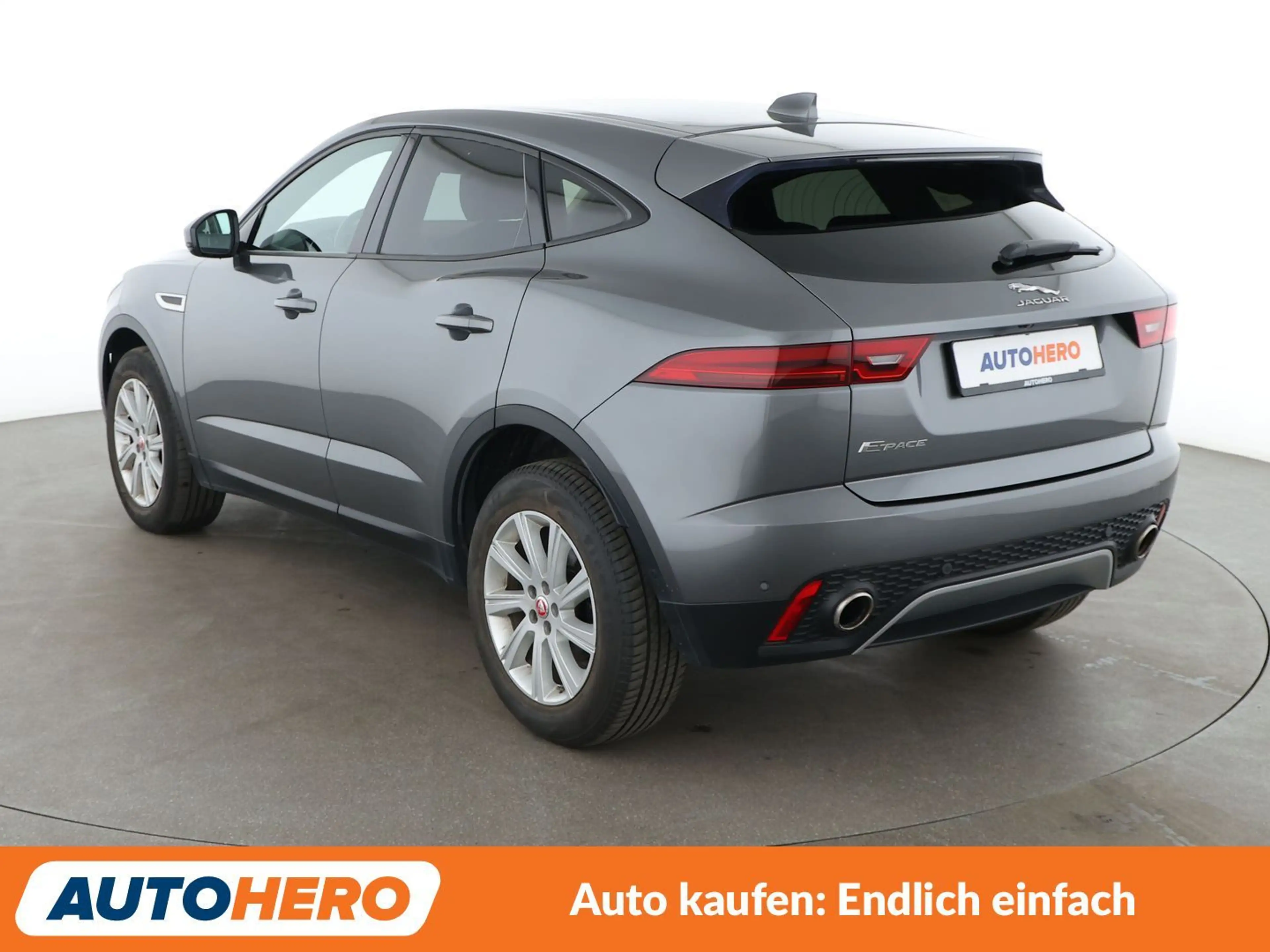 Jaguar E-Pace P250 S AWD Aut.*NAV*ACC*CAM*PDC*SHZ*ALU*KLIMA* — photo 4