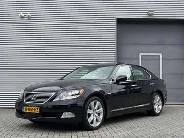600h Executive I Aut. I Youngtimer I Leder I Schui