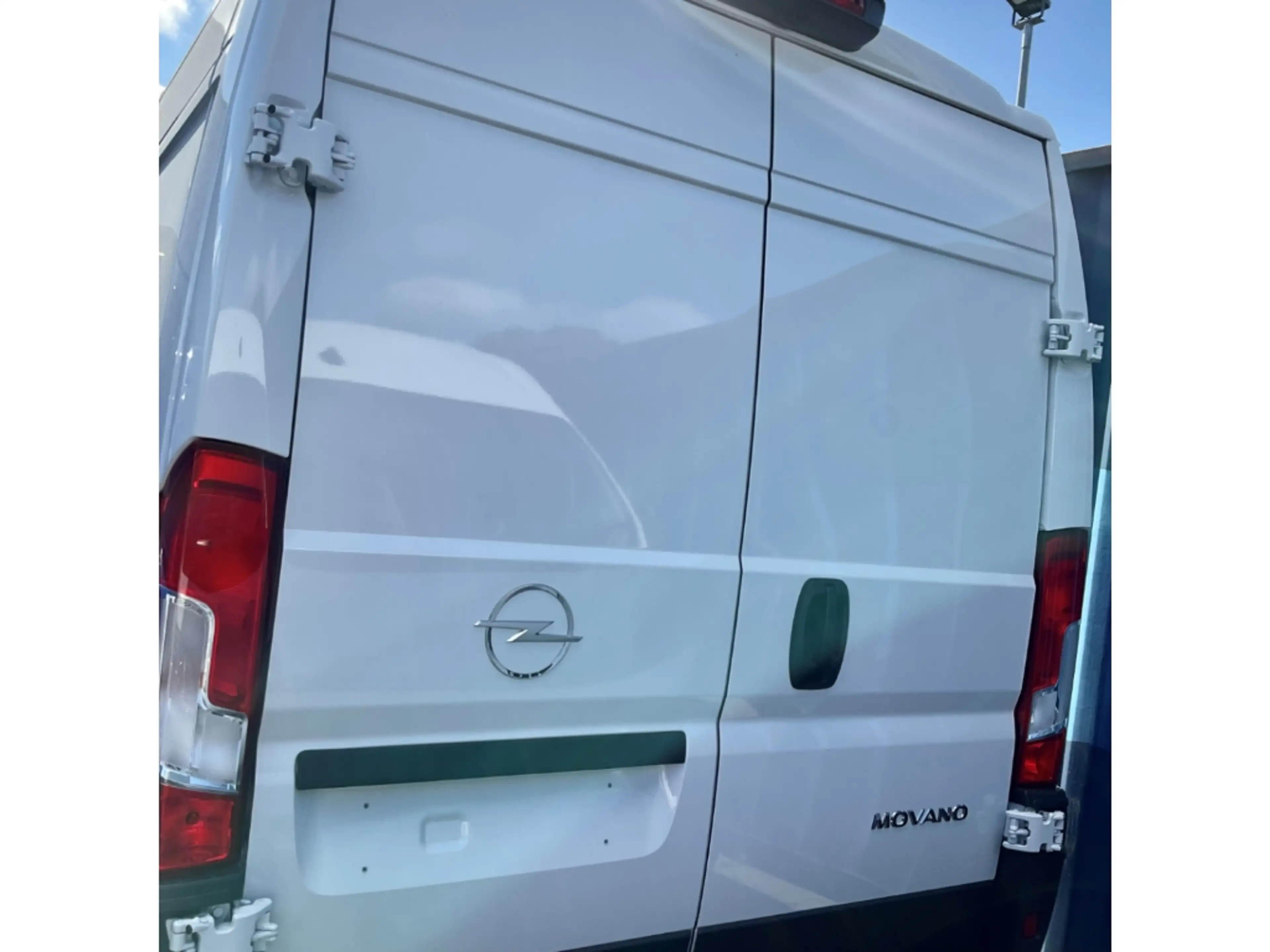 Opel Movano Cargo L2H2 Temp PDC Berganfahrass. Müdigkeitserken — photo 3