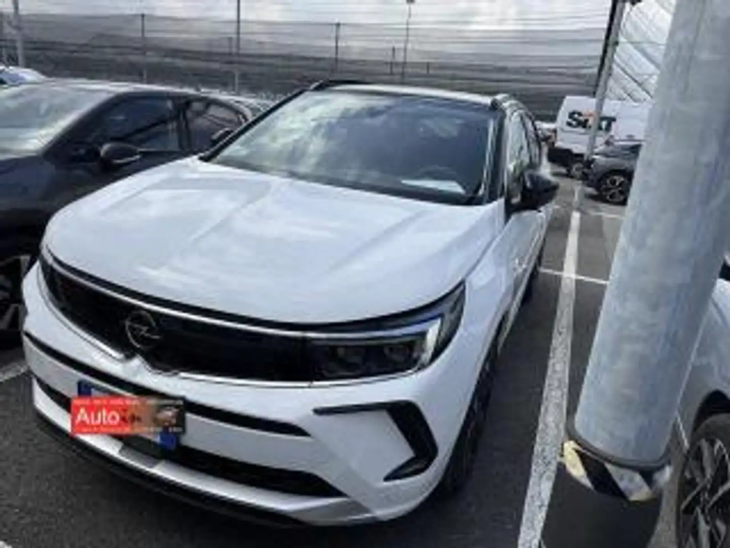 Opel Grandland 1.5 ecotec Ultimate s&s 130cv at8 Bianco - 1