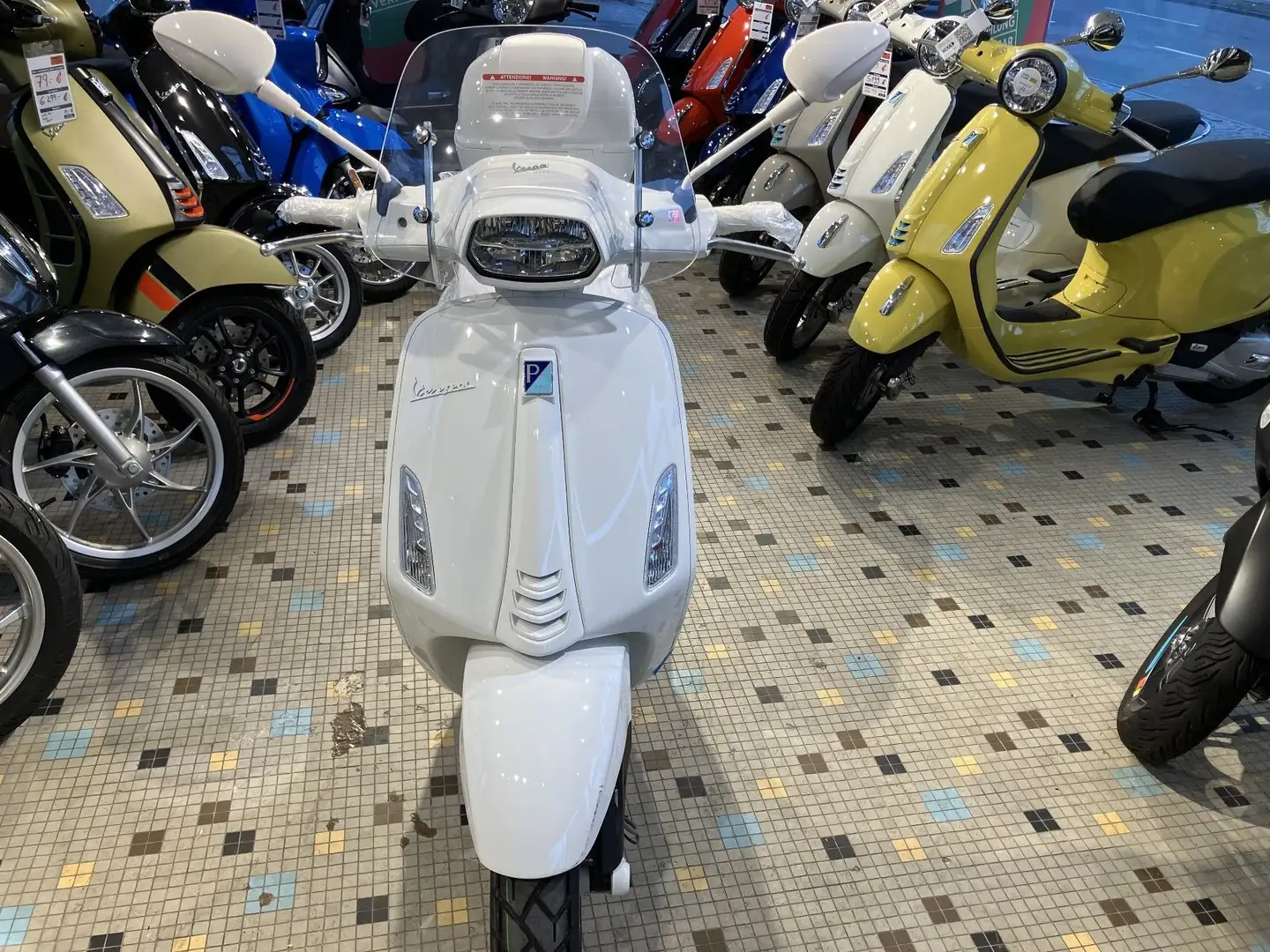 Vespa Sprint 125 Justin Bieber limitiert ABS MIA LED Biały - 1