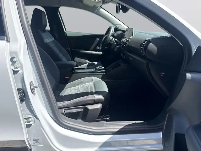 Citroen C4 view 13