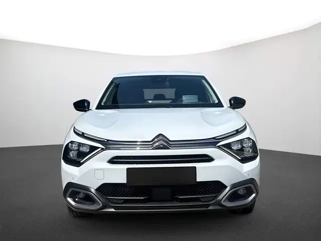 Citroen C4 view 3