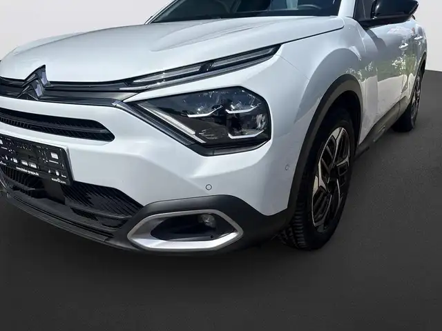 Citroen C4 view 11
