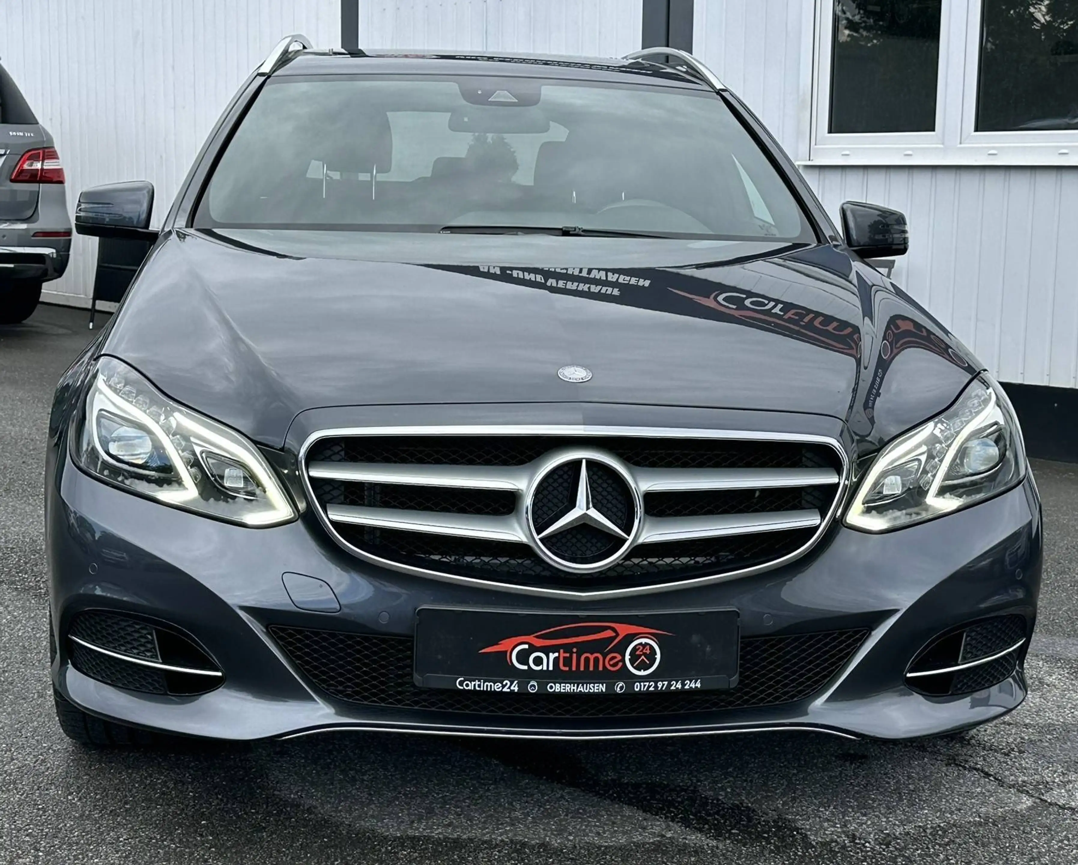 Mercedes-Benz E 200 E 200 CGI BlueEfficiency (212.234)