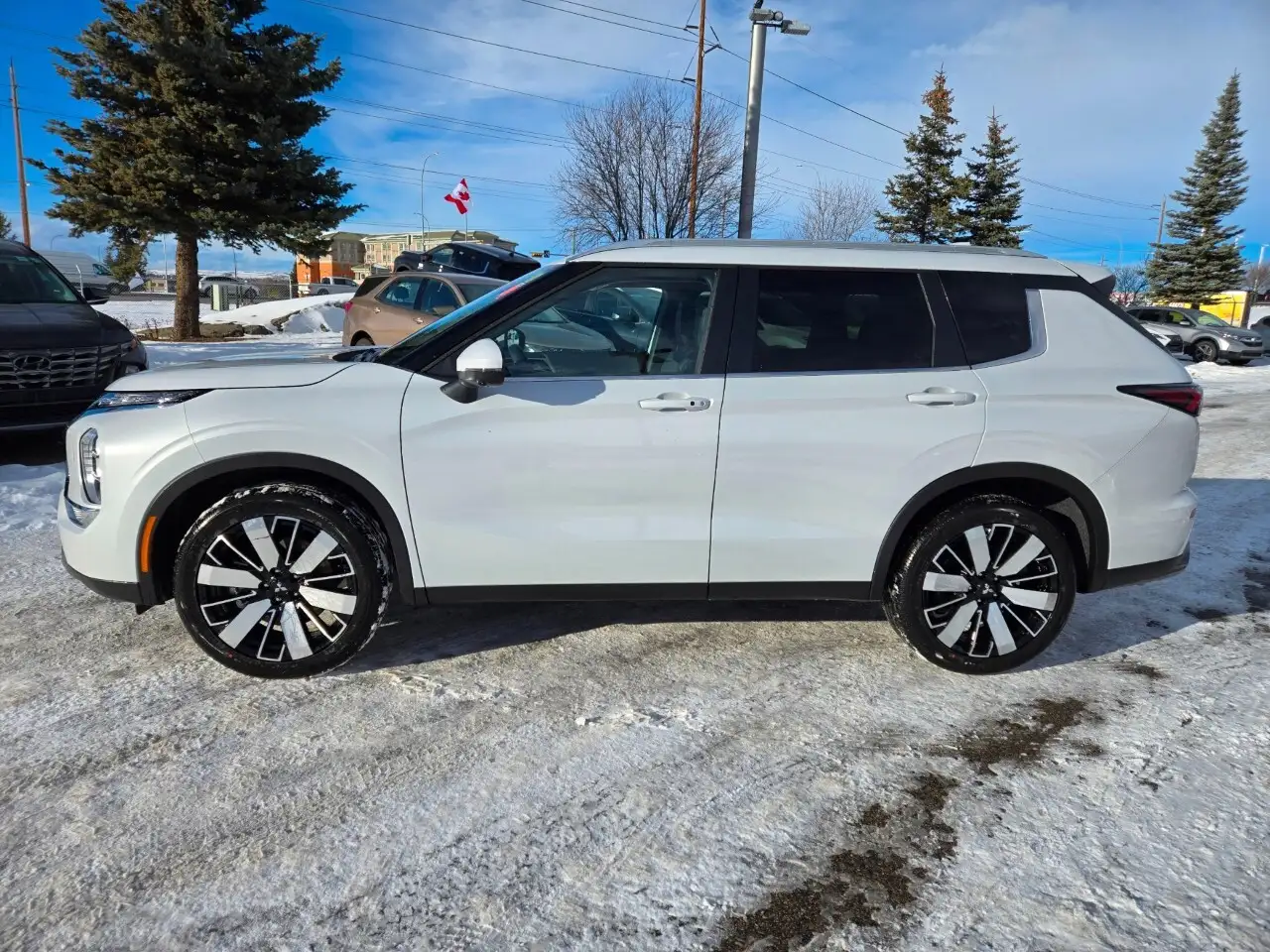 Mitsubishi Outlander снимка Mitsubishi Outlander