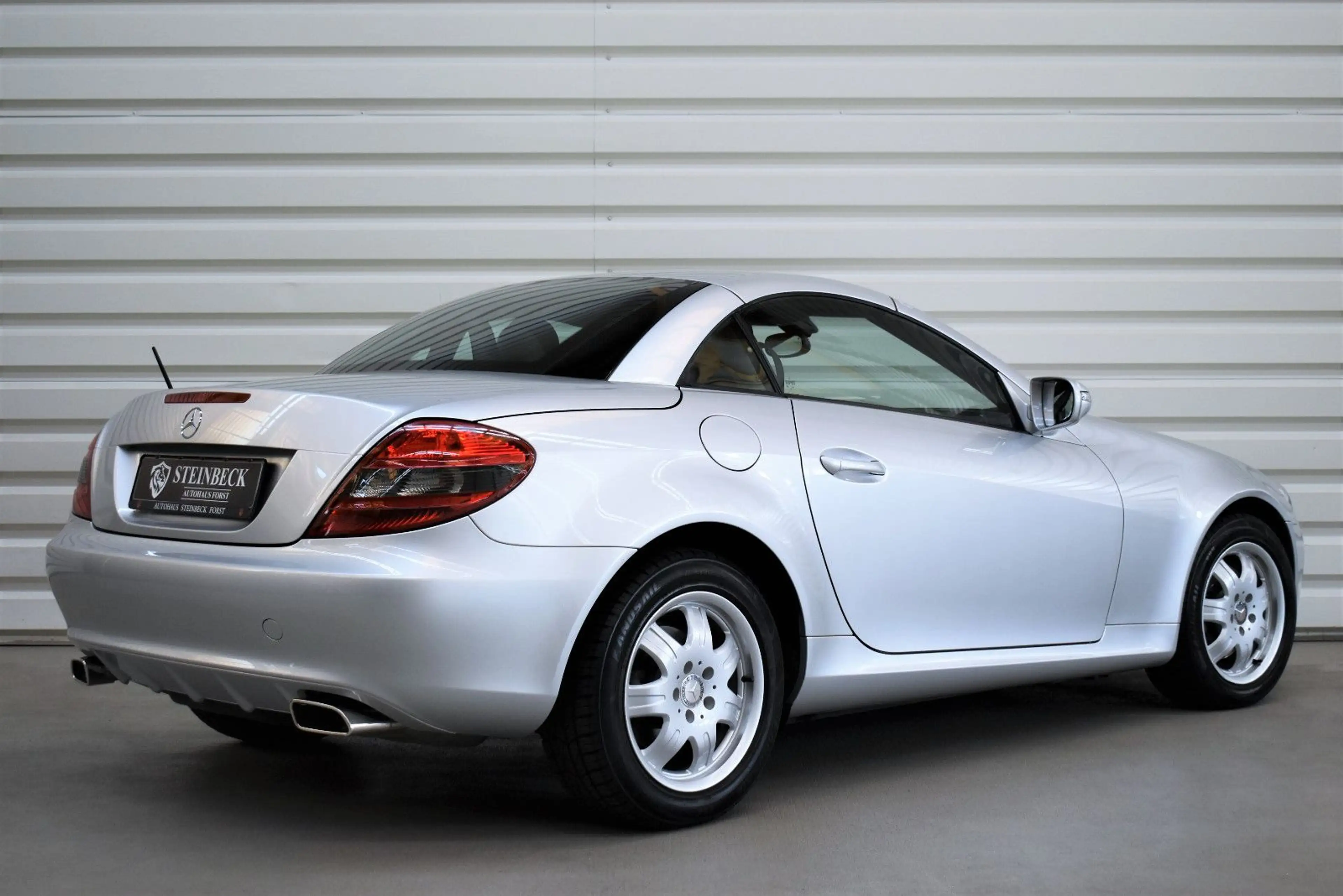 Mercedes-Benz SLK 200 Kompr. Automatik+Nur.33.000km+SHZ — photo 4