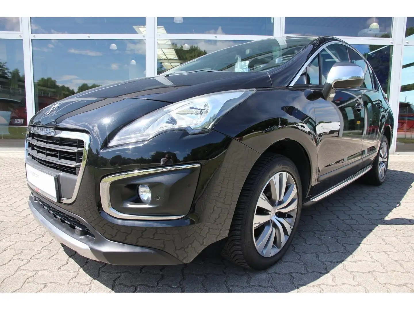 Peugeot 3008 Allure HDi 120 Automatik SHZ Navi Glasdach Noir - 2