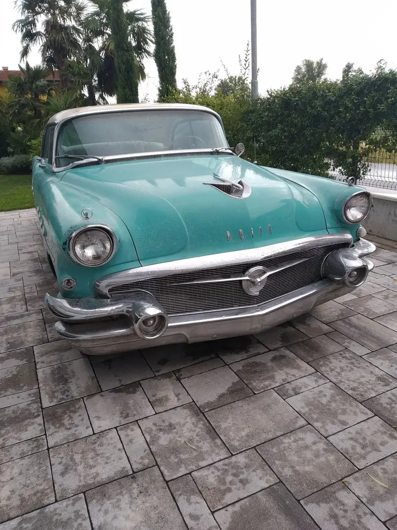 Buick Roadmaster - 1