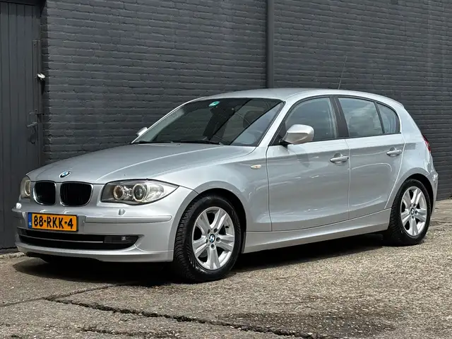 BMW 1 Series view 12