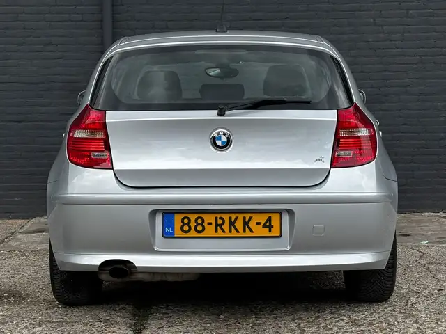 BMW 1 Series view 6