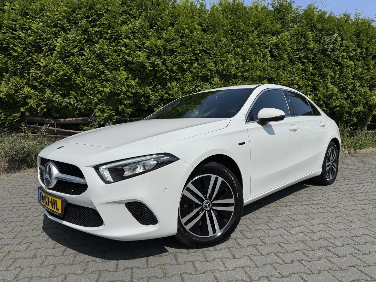 Mercedes-Benz A 250 250e Business Solution Luxury Limited Camera, PDC, Wit - 1
