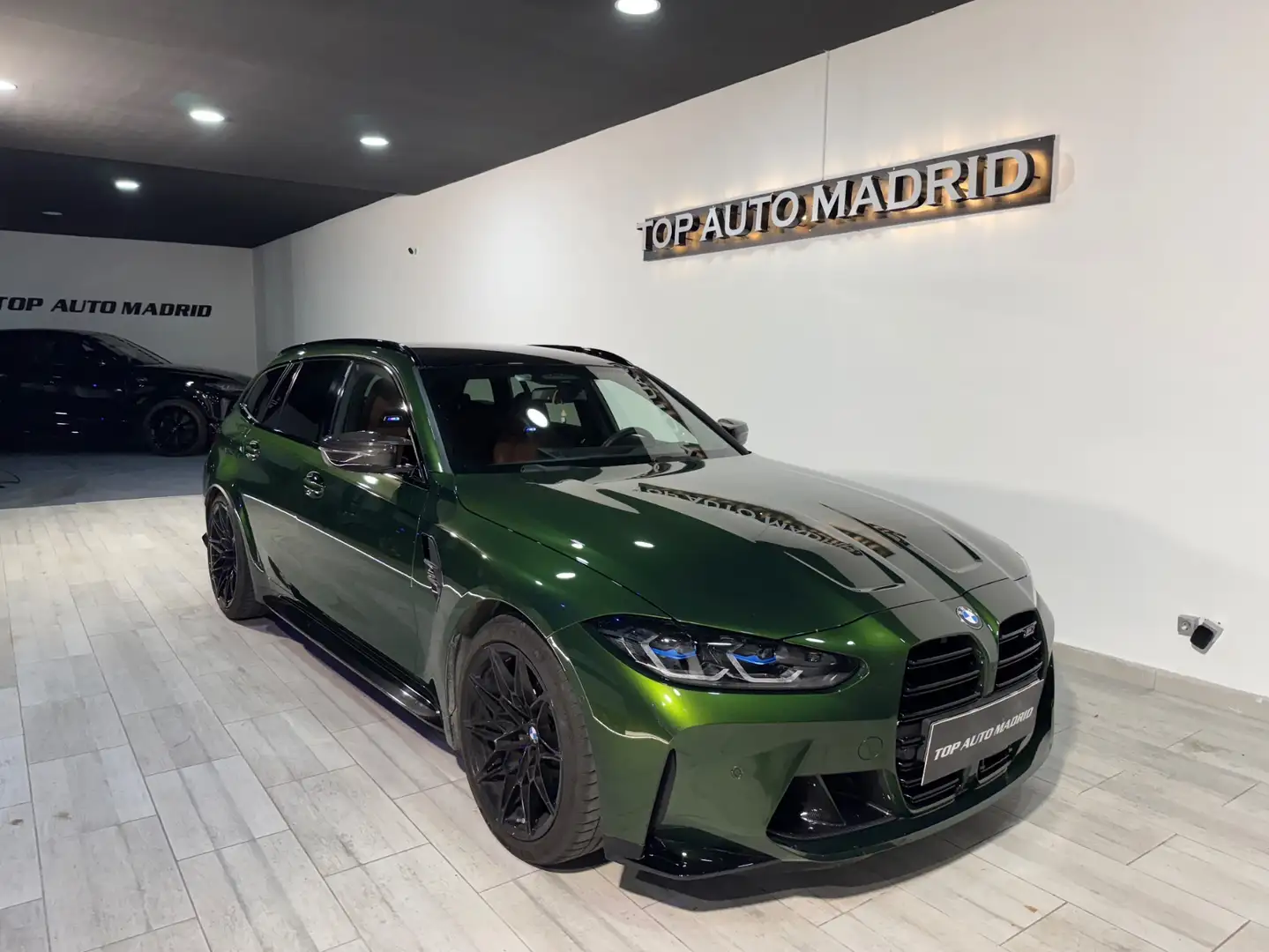 BMW M3 Competition Touring MxDrive Vert - 2