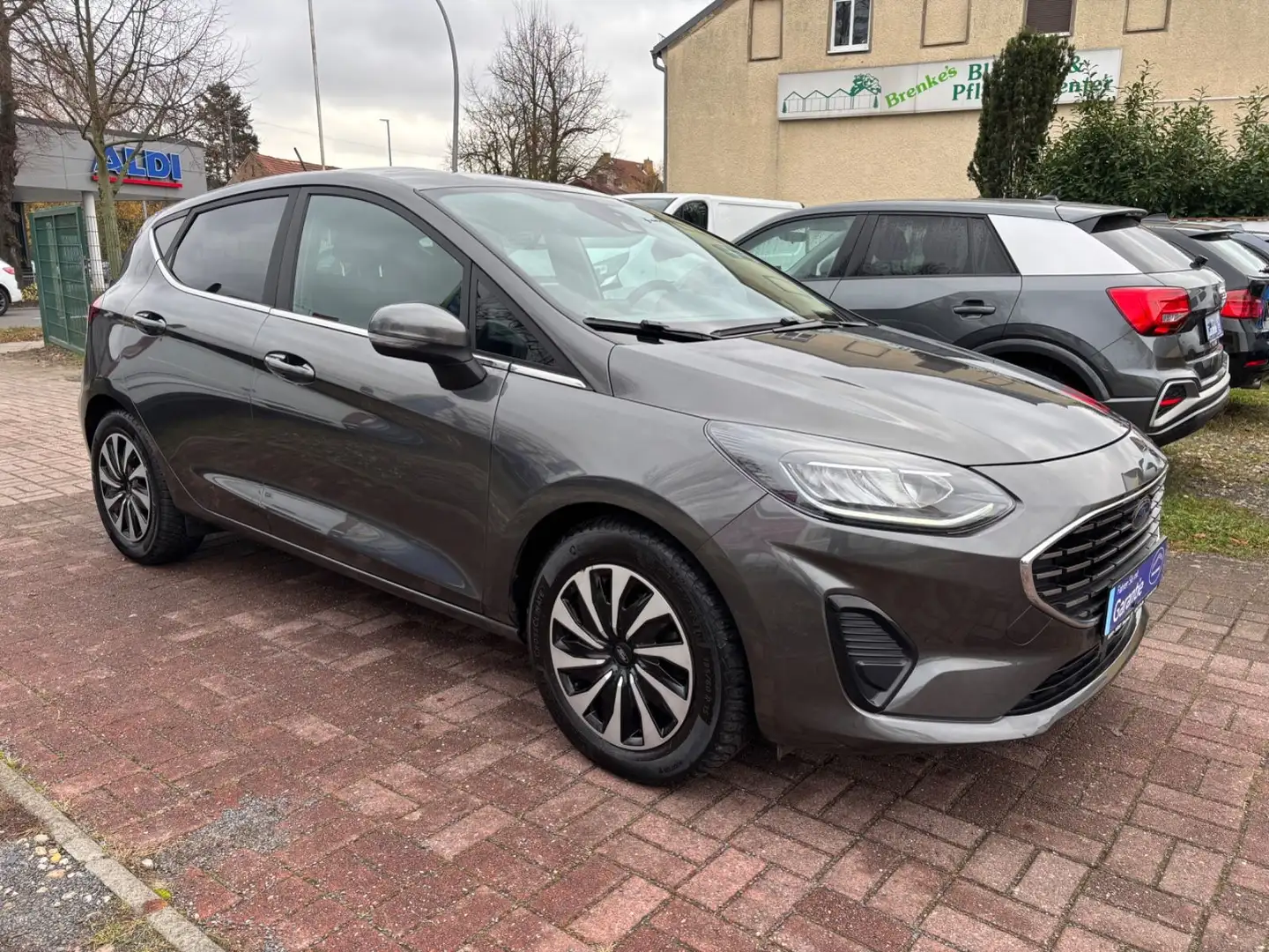 Ford Fiesta Titanium X+NAVI+KAMERA+TEMPOMAT+25800 KM Gris - 1